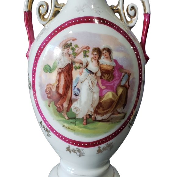 1910's Signed Gilt Royal Austria Double Handled Vase Greco Roman Classical Urn - Picture 7 of 10